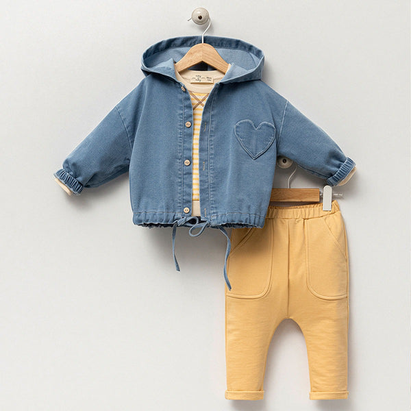 طقم بناتي عملي