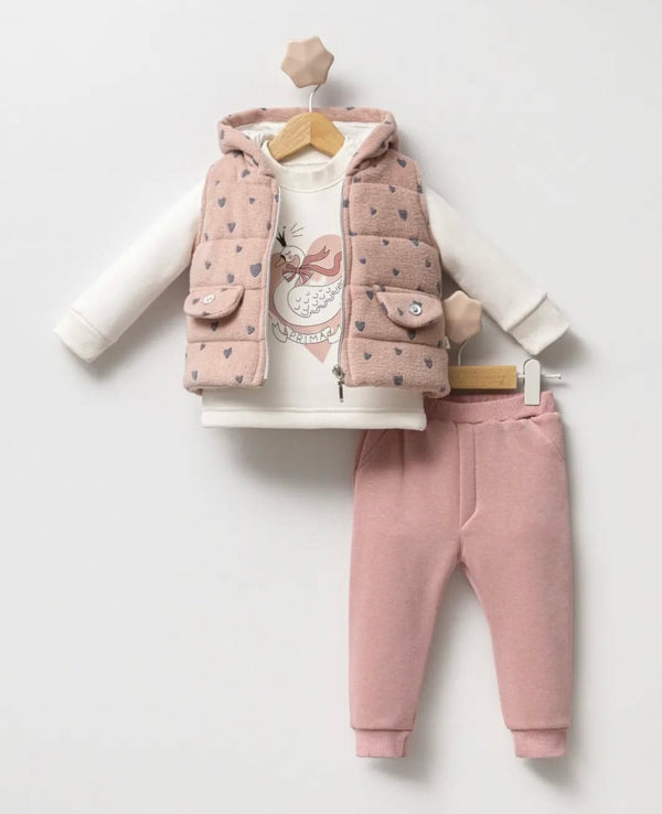 طقم بناتي عملي