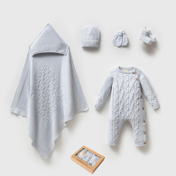 طقم مستشفى ولادي بأزرار جانبية