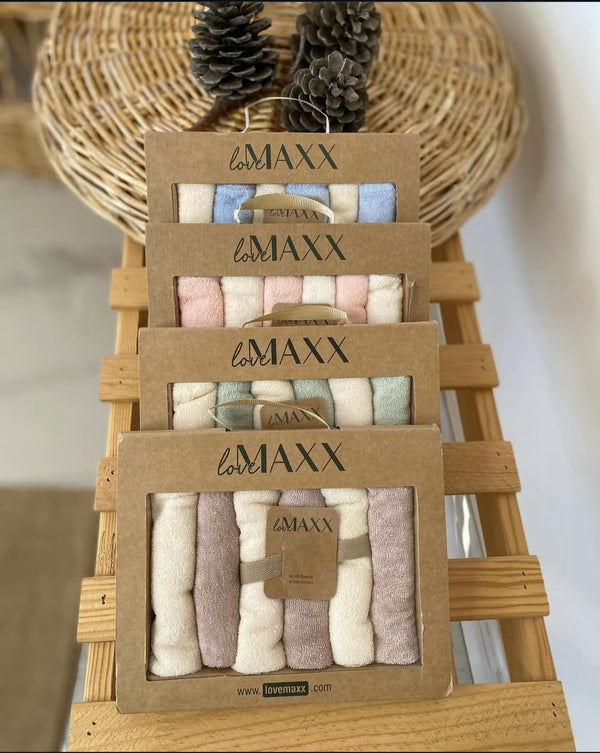 مناديل بيبي